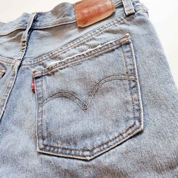 EUC Levi's 501 cutoff denim jean shorts size 27 - Picture 6 of 6